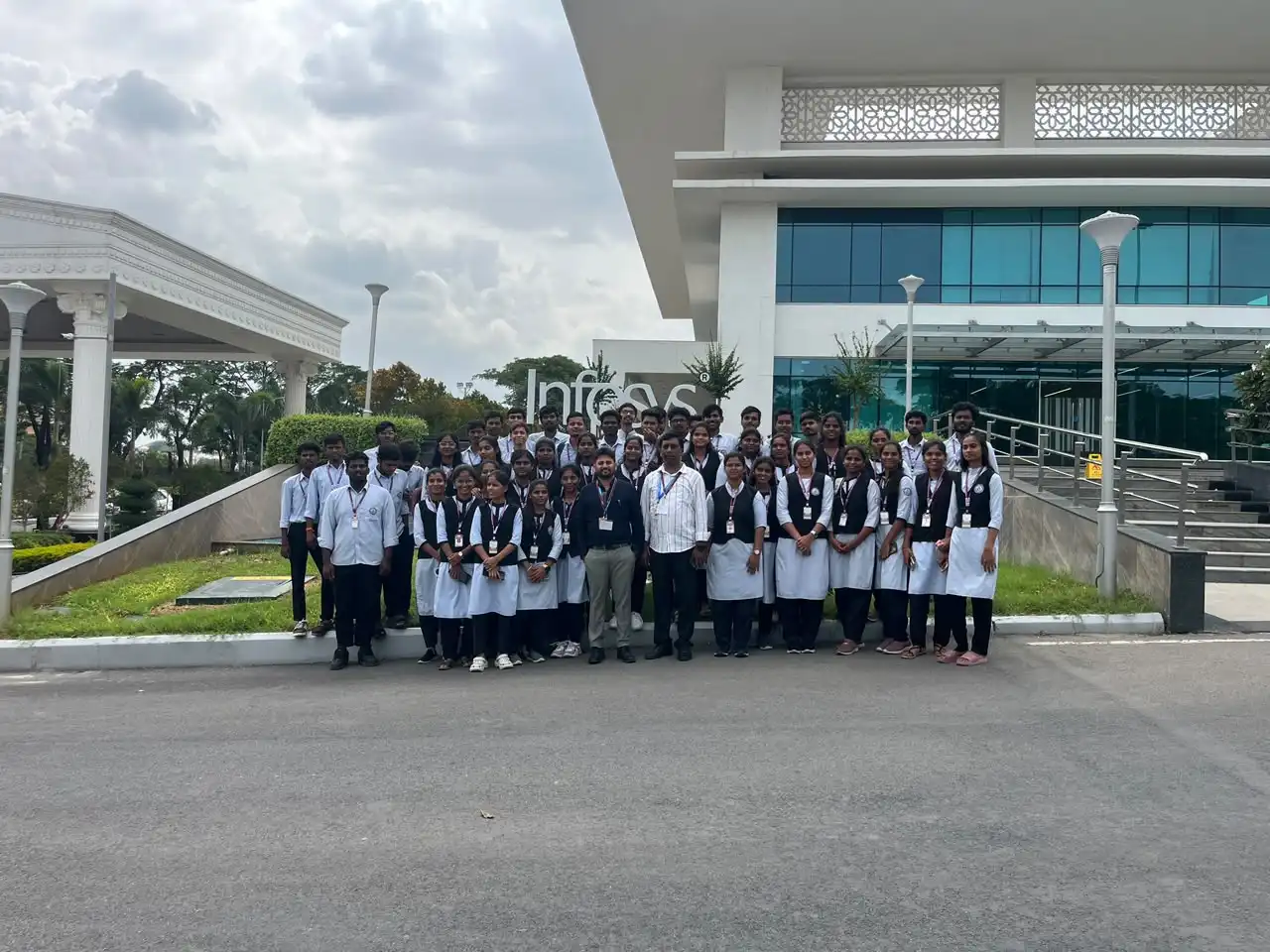 WhatsApp Image 2026 08 18 at 18.30.54 (1)